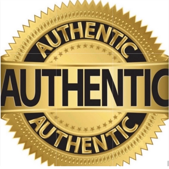 /traded/NWT Burberry Kingdom Logo Cashmere Gloves - Picture 8 of 8